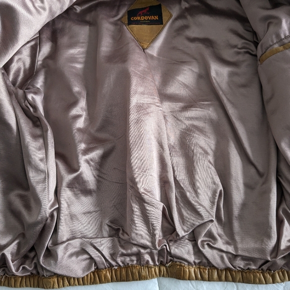 Vintage Men's Leather Bomber Style Jacket, by Cordovan Montreal - Picture 8 of 16